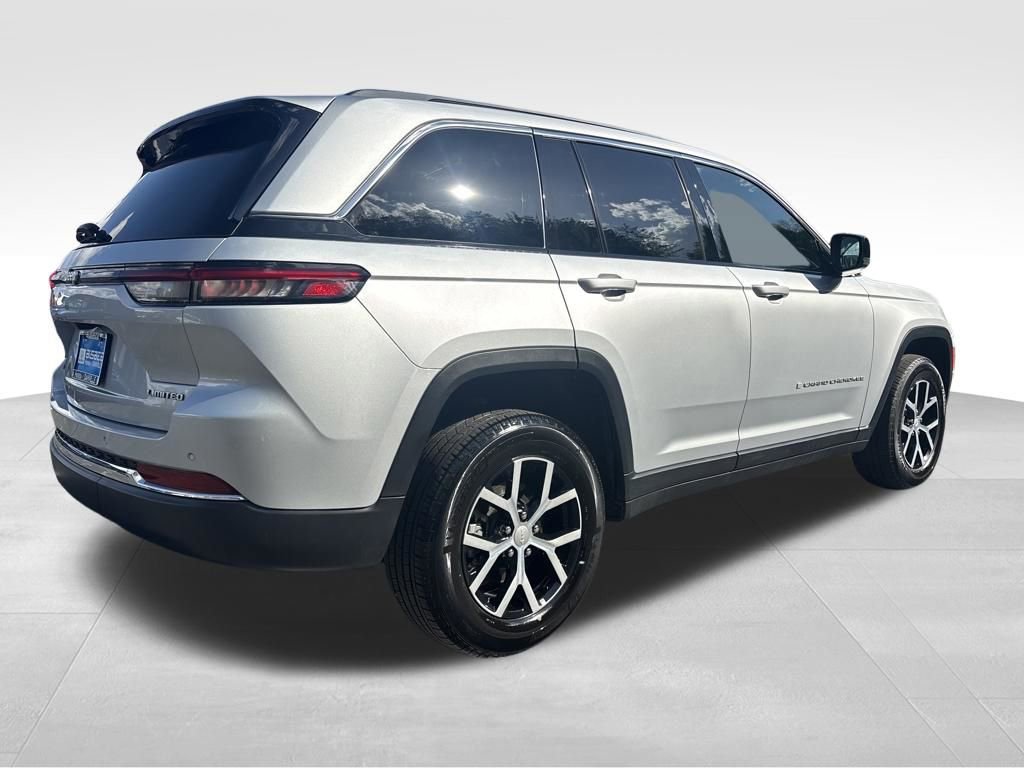 Used 2025 Jeep Grand Cherokee Limited image 21