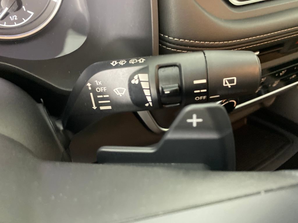 Used 2023 Nissan Rogue S image 18