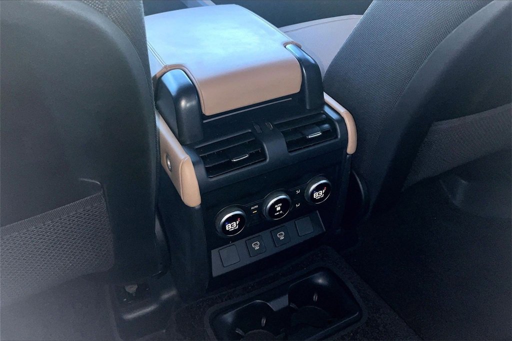 Used 2025 Land Rover Defender 130 V8 image 25