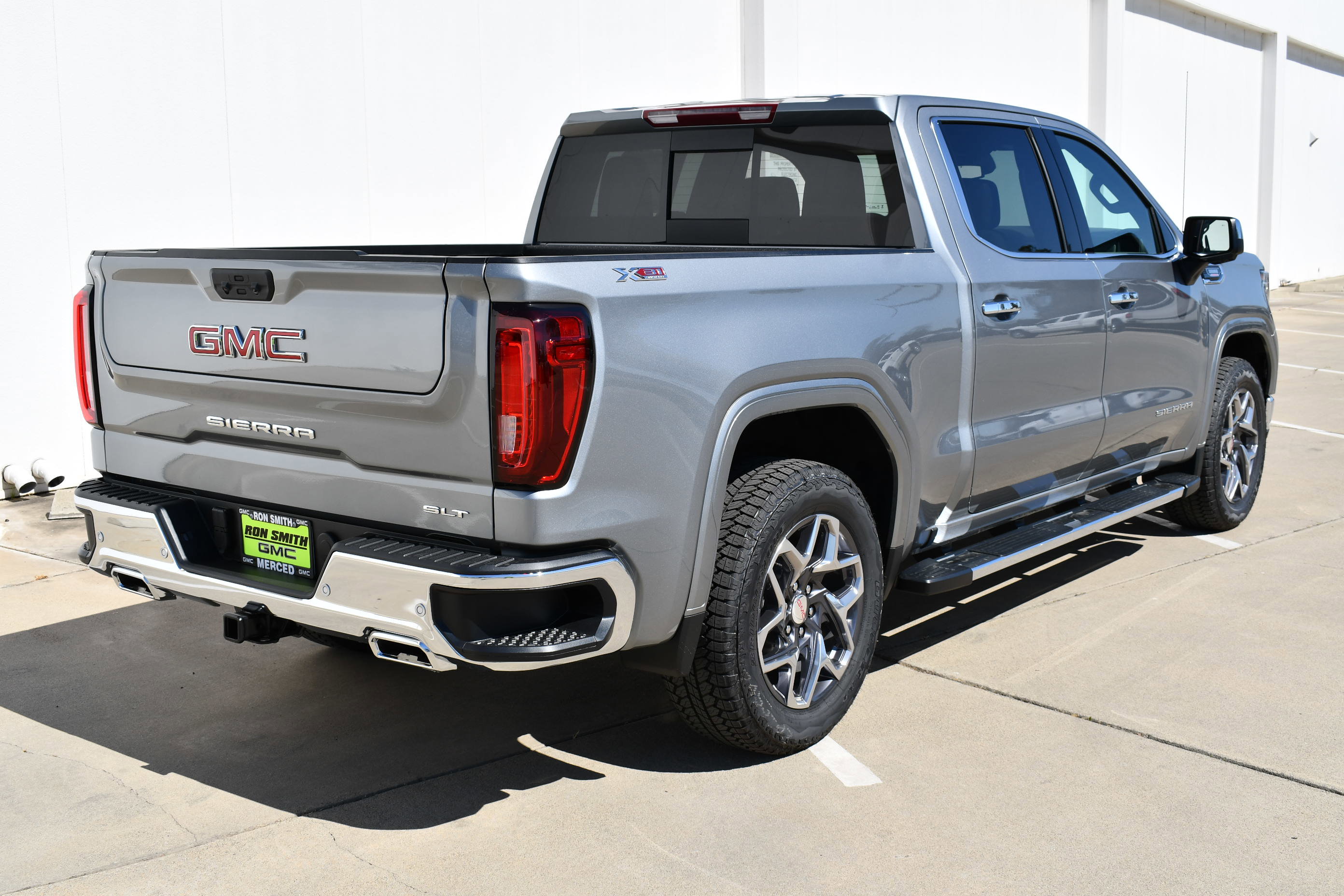 New 2026 GMC Sierra 1500 SLT w/ SLT Premium Plus Package image 5