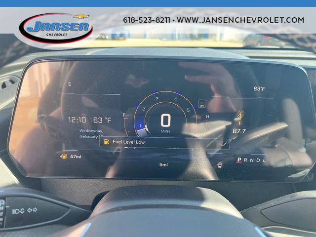 New 2026 Chevrolet Traverse LT w/ Sun and Wheel Package FWD image 11