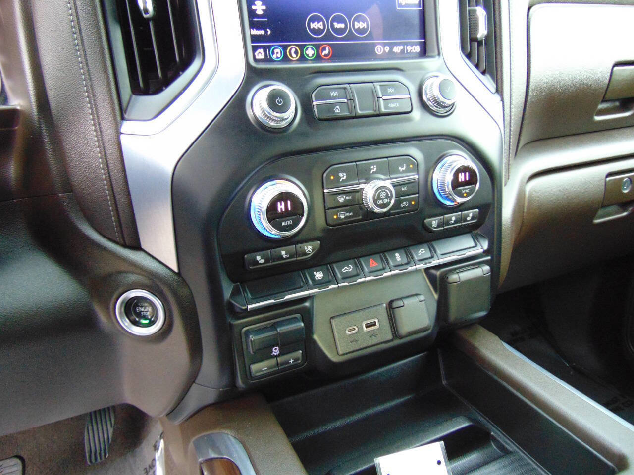 Used 2021 GMC Sierra 3500 SLT w/ SLT Convenience Package image 23