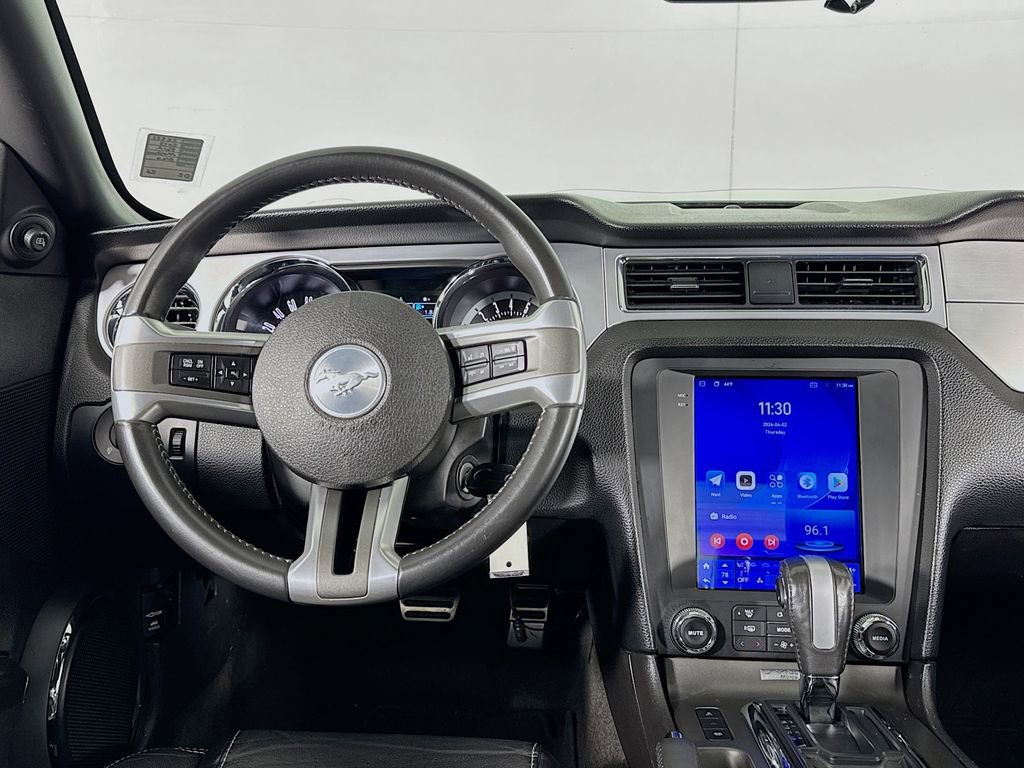 Used 2013 Ford Mustang Premium image 12