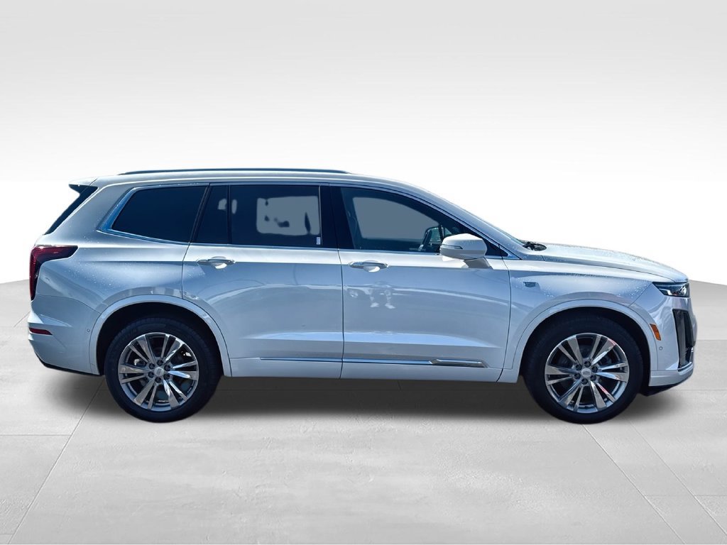 Used 2024 Cadillac XT6 Premium Luxury w/ Technology Package AWD/4WD image 10