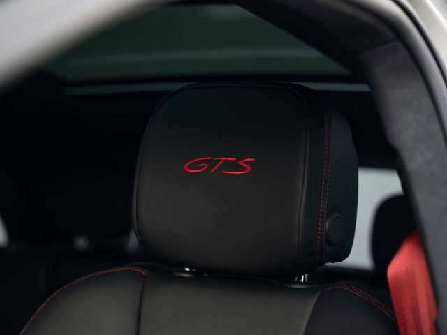 New 2026 Porsche Macan GTS image 19