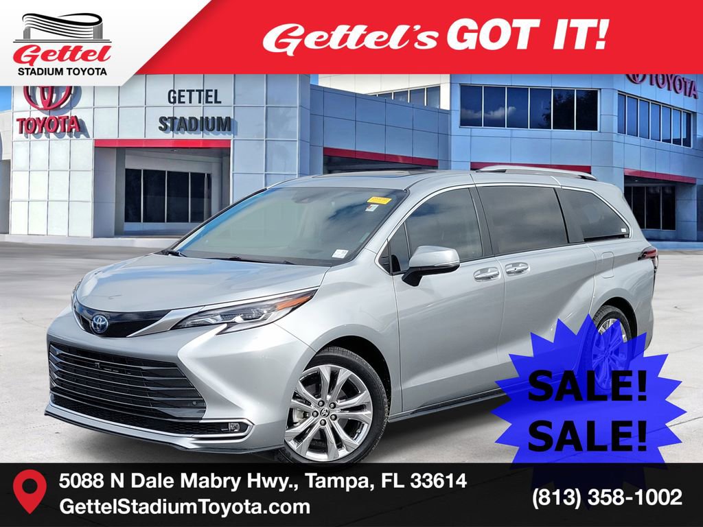 Used 2023 Toyota Sienna Platinum