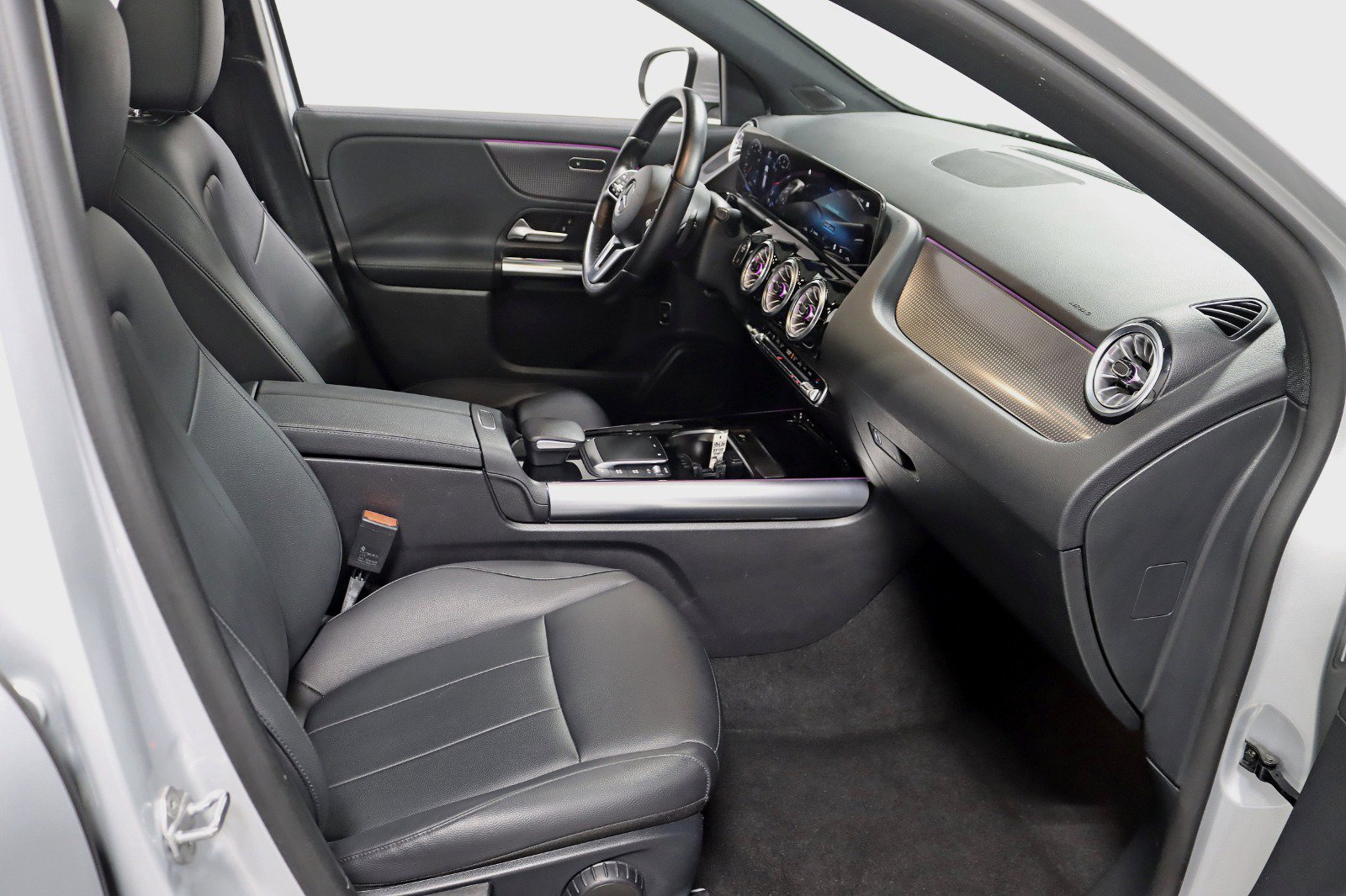 Used 2022 Mercedes-Benz GLA 250 4MATIC w/ Premium Package Lite image 36