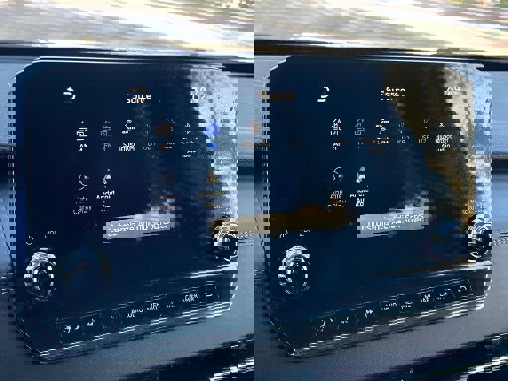 Used 2024 Mitsubishi Outlander SE Black Edition image 24