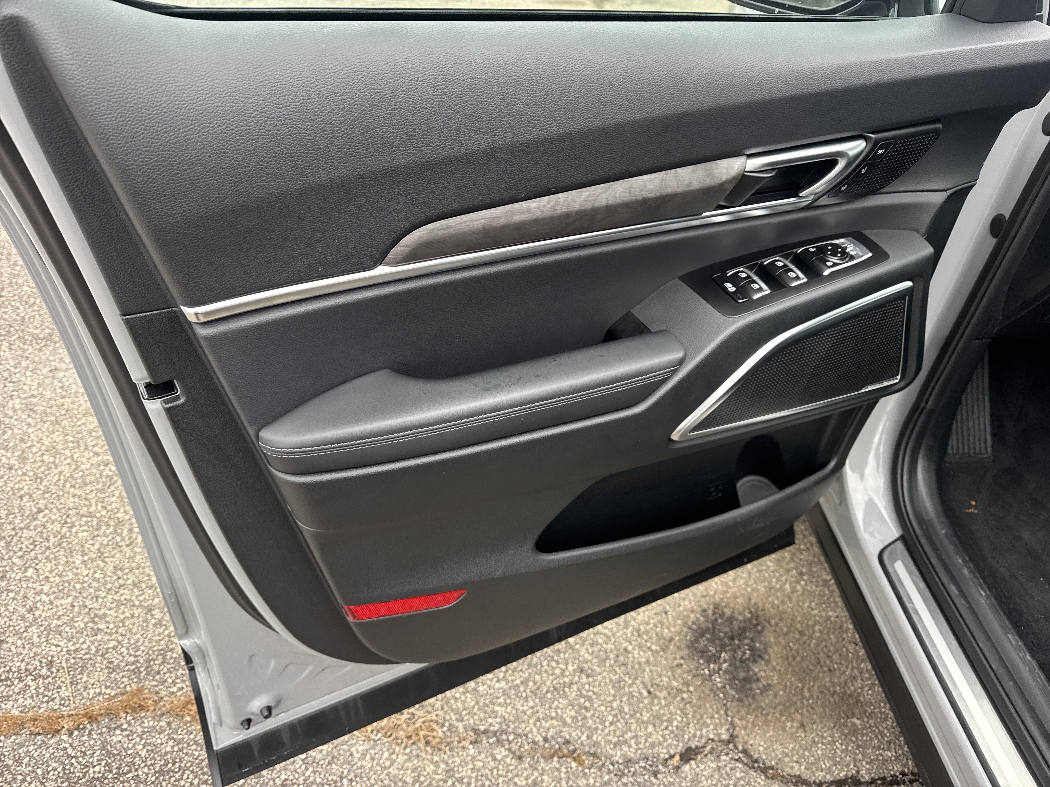 Certified 2025 Kia Telluride SX Prestige X-Line image 10