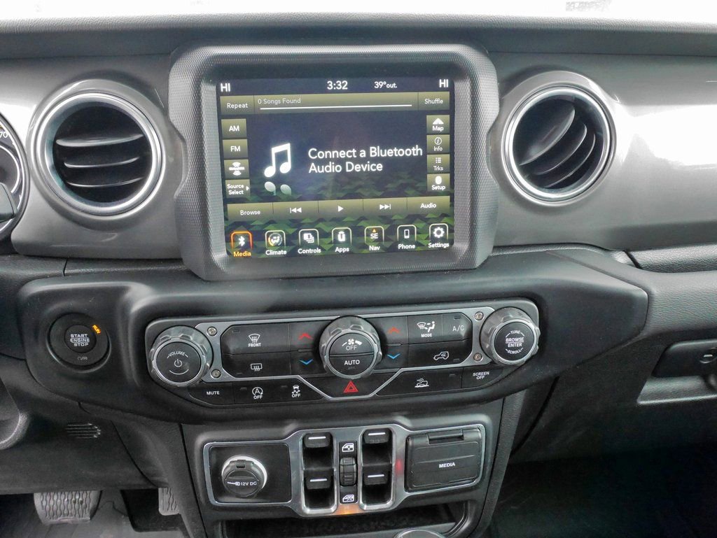 Used 2021 Jeep Wrangler Unlimited Sahara w/ Uconnect 4C Nav & Sound Group image 28