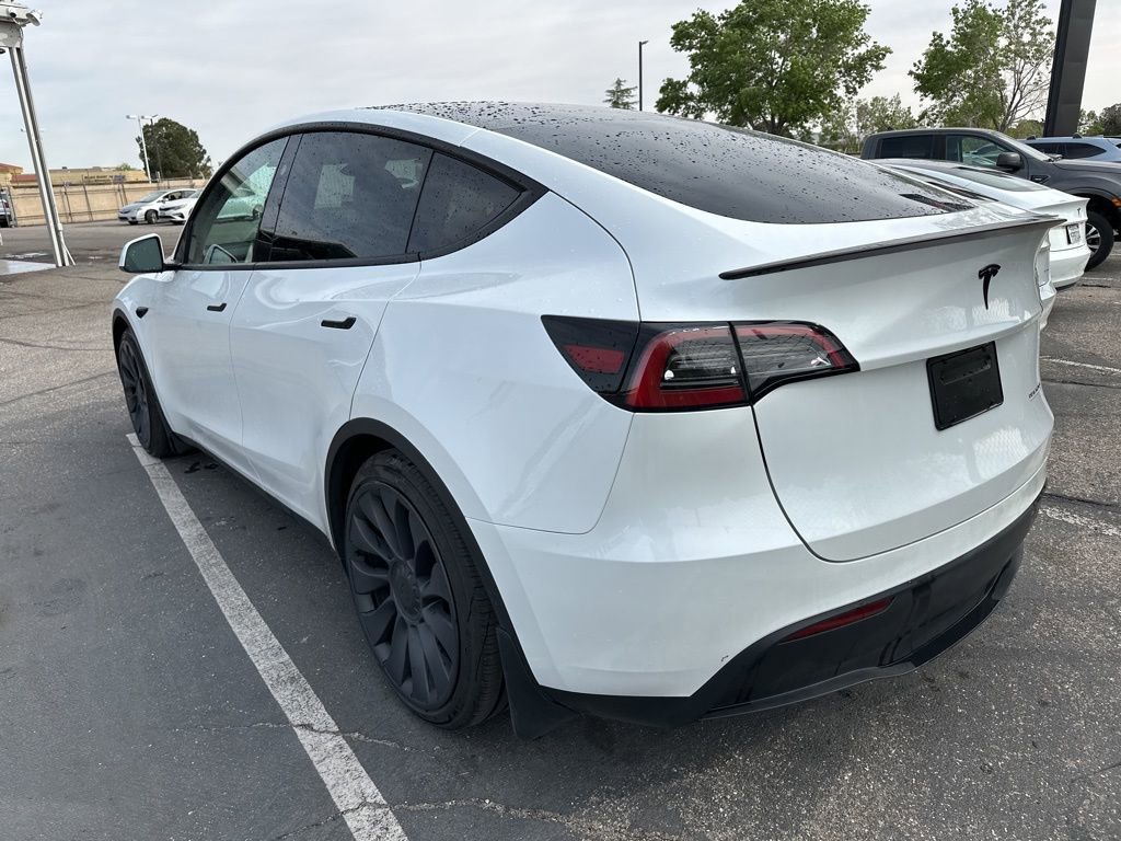 Used 2024 Tesla Model Y Performance image 3