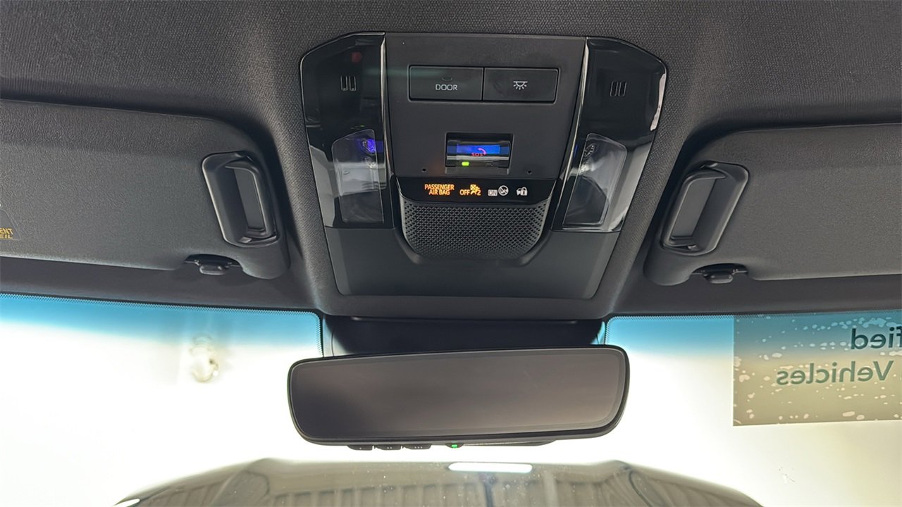 Used 2024 Toyota Land Cruiser image 11