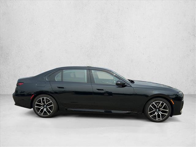 Used 2026 BMW 740i xDrive w/ Premium Package AWD/4WD image 4
