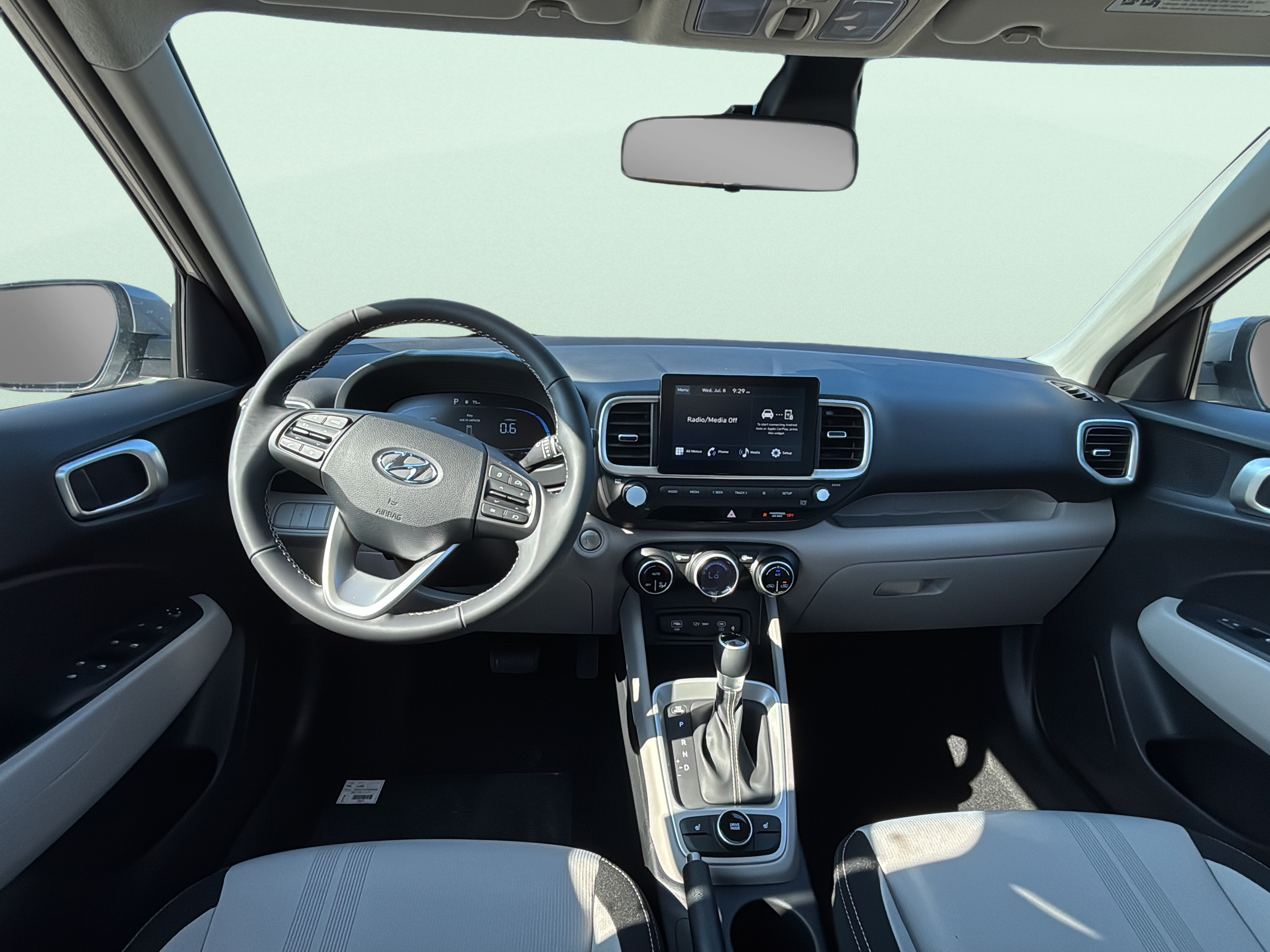 New 2026 Hyundai Venue SEL FWD image 9