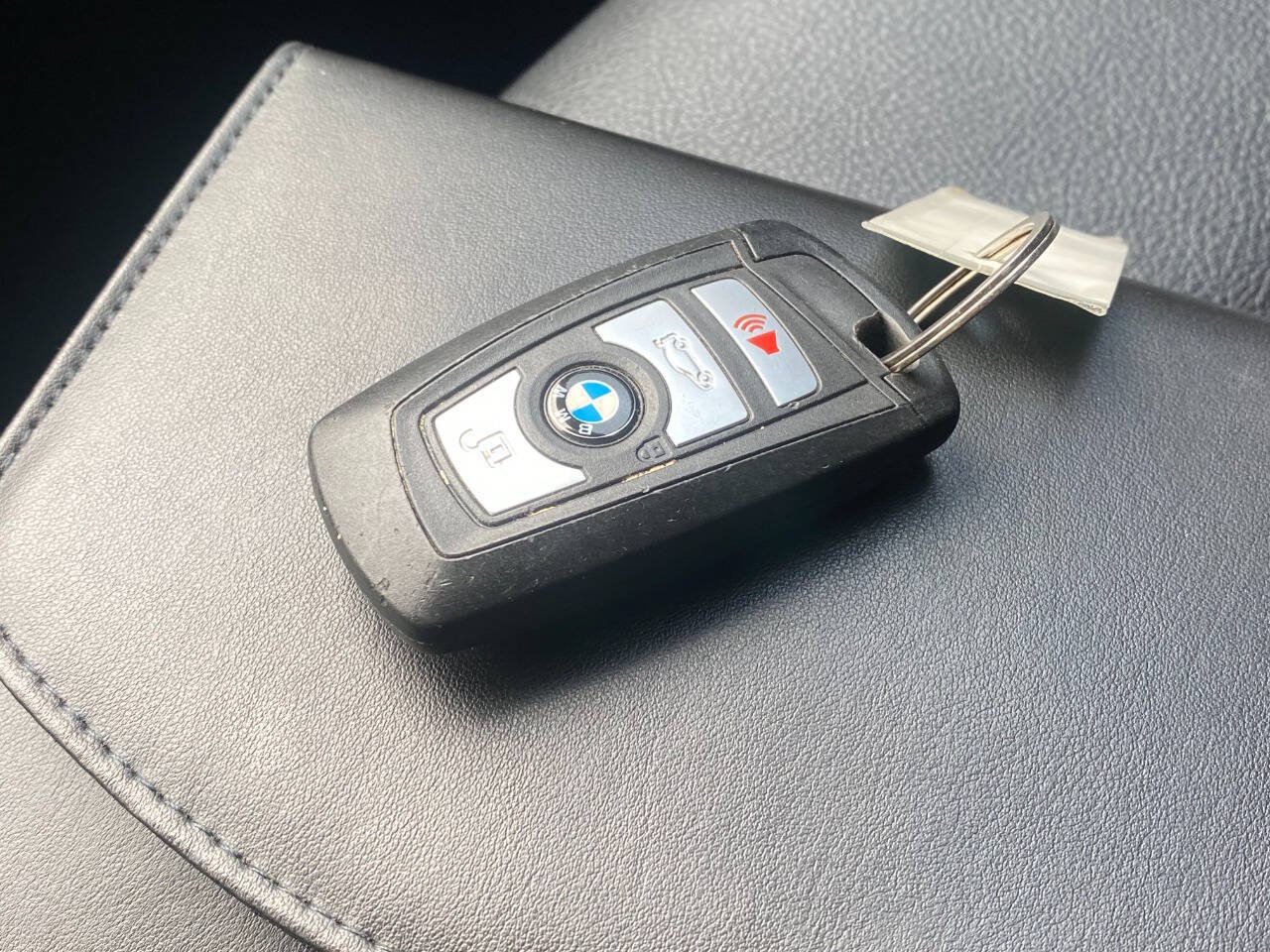 Used 2015 BMW 528i xDrive Sedan AWD/4WD image 19