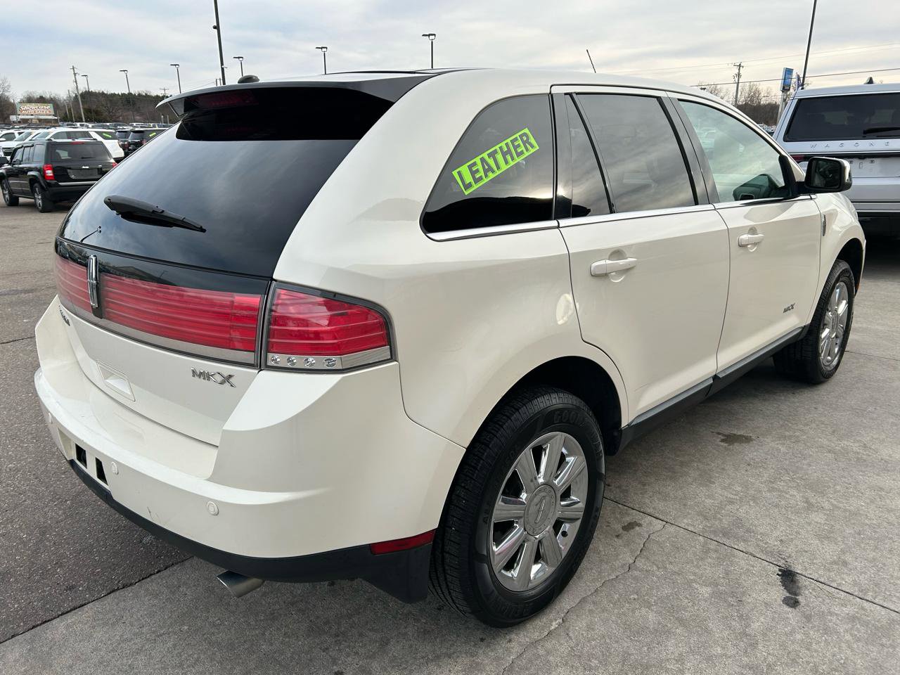 Used 2008 Lincoln MKX FWD image 5