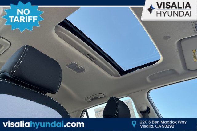 New 2025 Hyundai Venue SEL FWD image 19