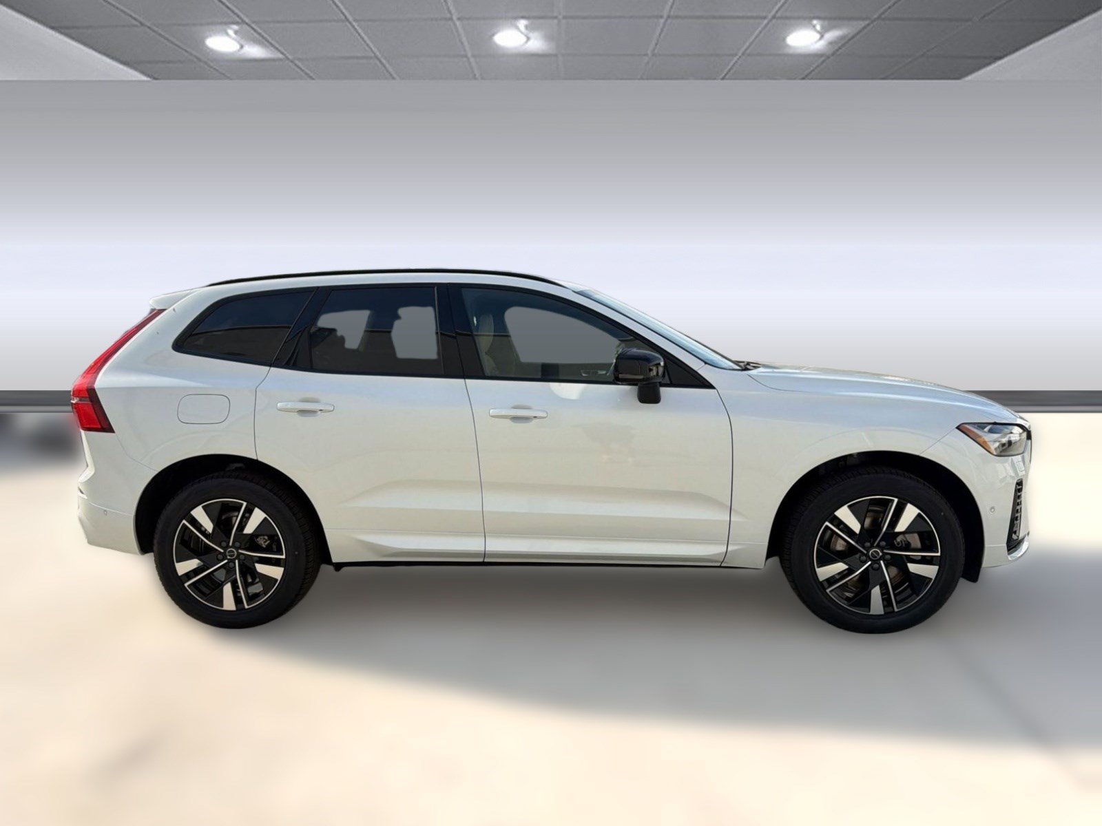 New 2026 Volvo XC60 T8 Plus w/ Climate Package AWD/4WD image 8