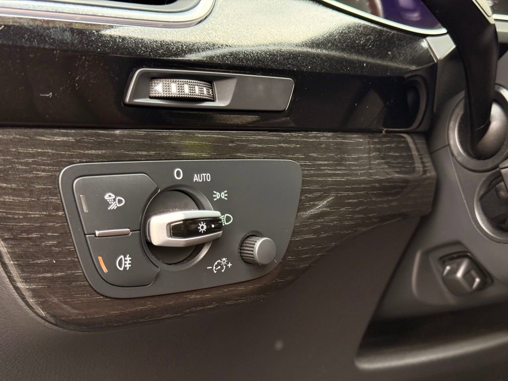 Used 2018 Audi Q7 3.0T Premium Plus image 32