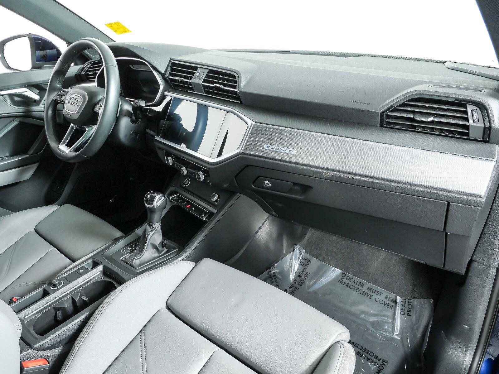 Used 2022 Audi Q3 2.0T Premium Plus w/ Premium Plus Package AWD/4WD image 25