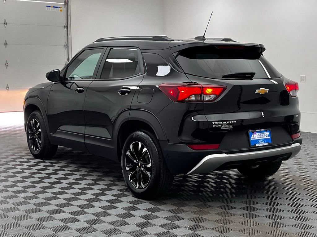 Used 2023 Chevrolet TrailBlazer LT AWD/4WD image 10