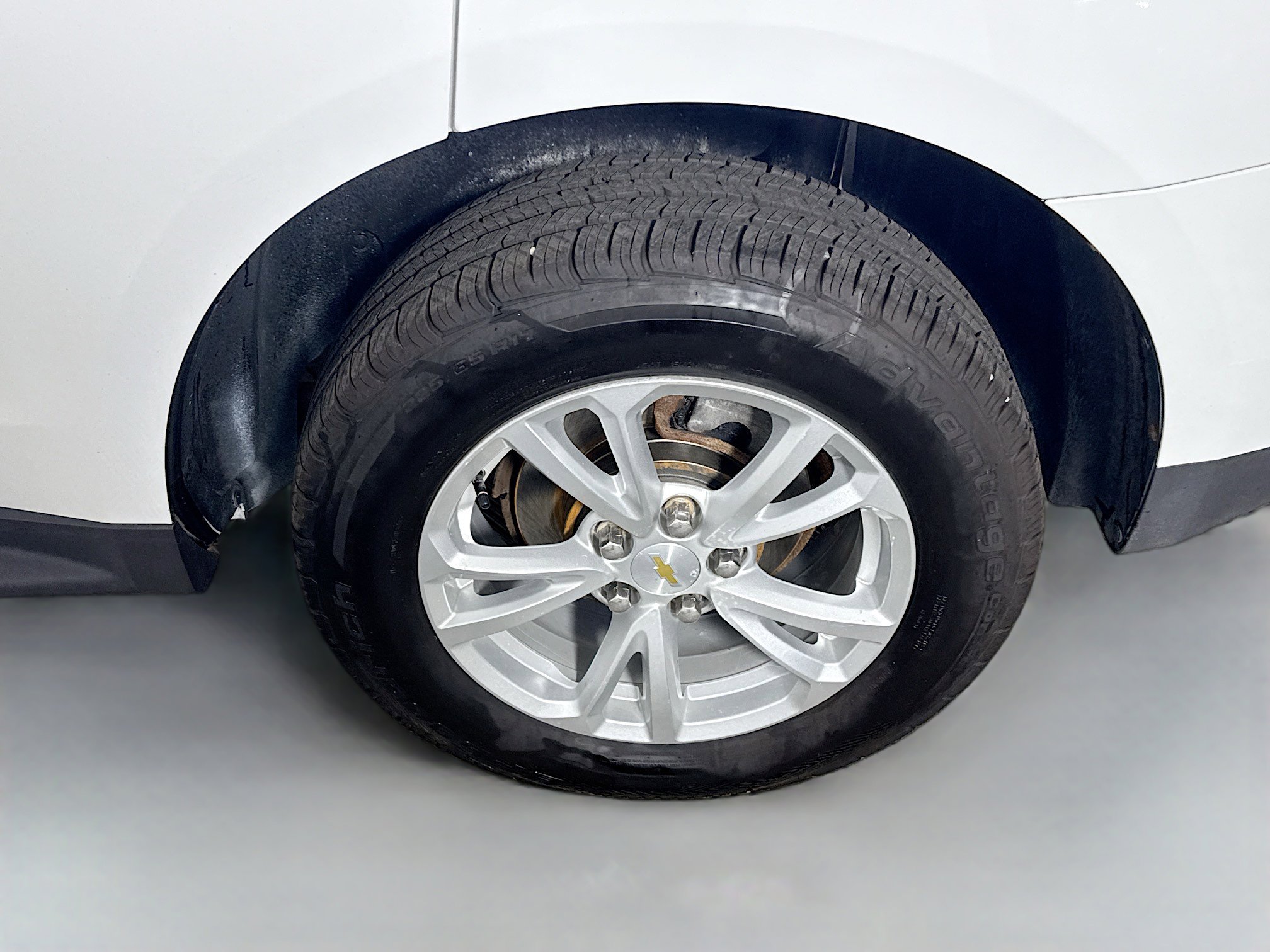 Used 2017 Chevrolet Equinox LT w/ Convenience Package image 36