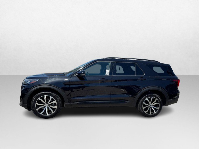Used 2025 Ford Explorer ST-Line AWD/4WD image 8