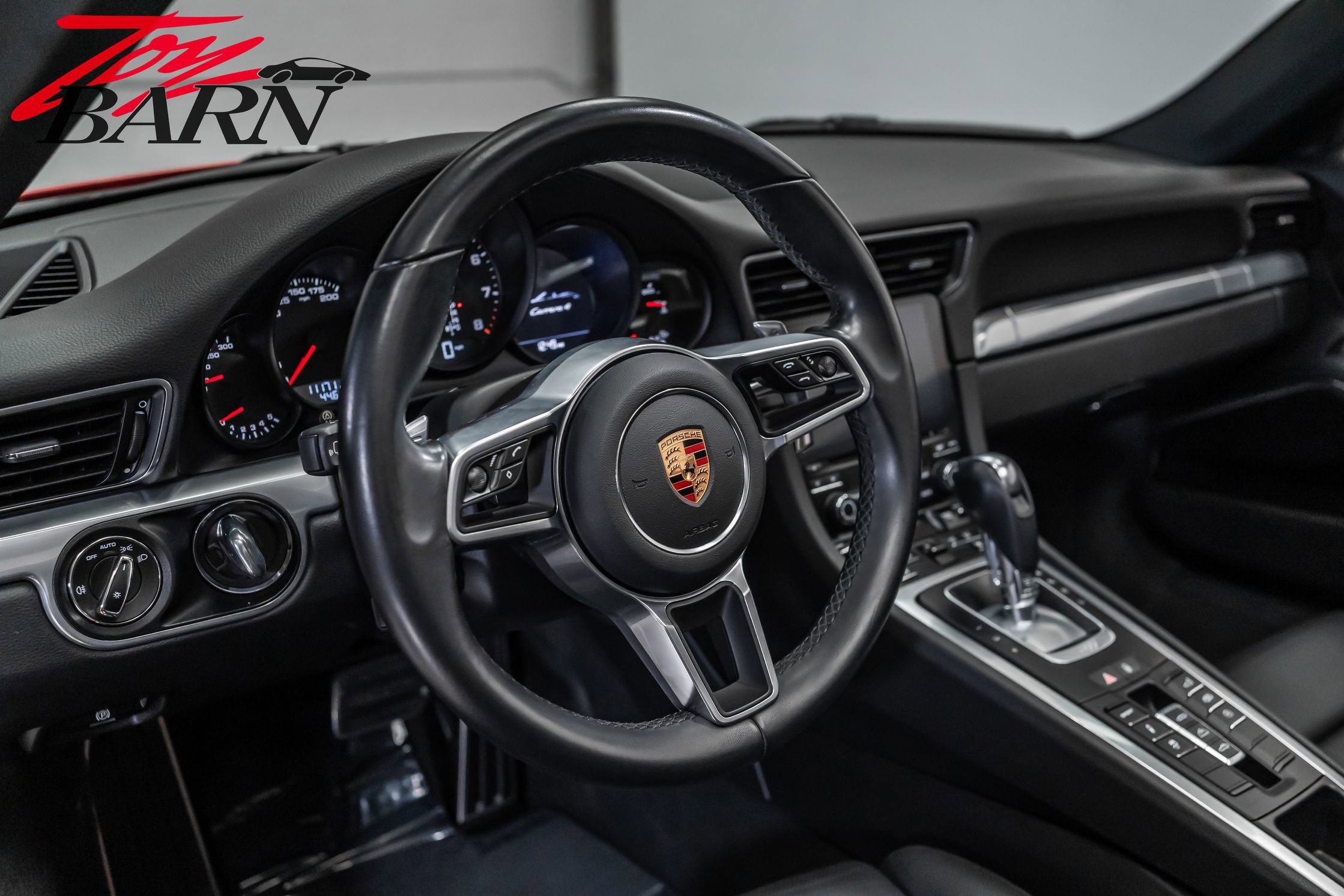 Used 2018 Porsche 911 Carrera image 33
