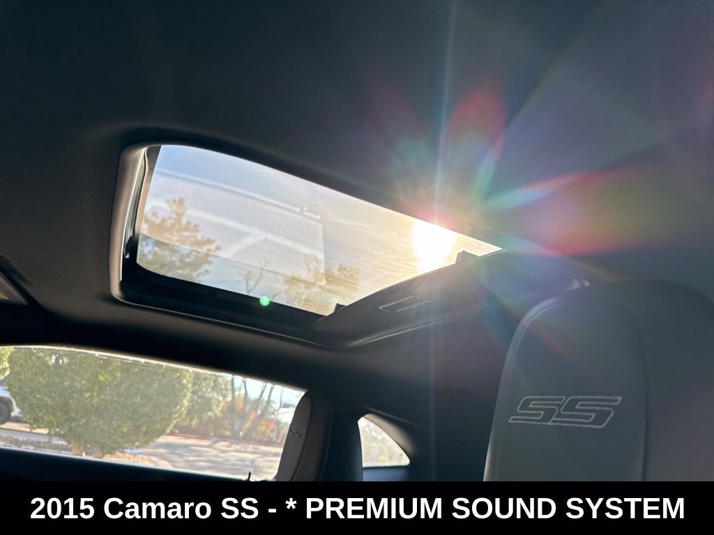 Used 2015 Chevrolet Camaro SS w/ SS Performance Package RWD image 10