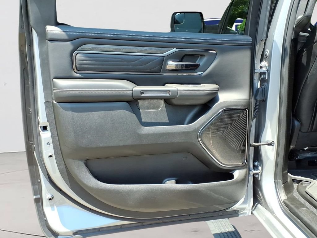 Used 2025 RAM 1500 Limited AWD/4WD image 26