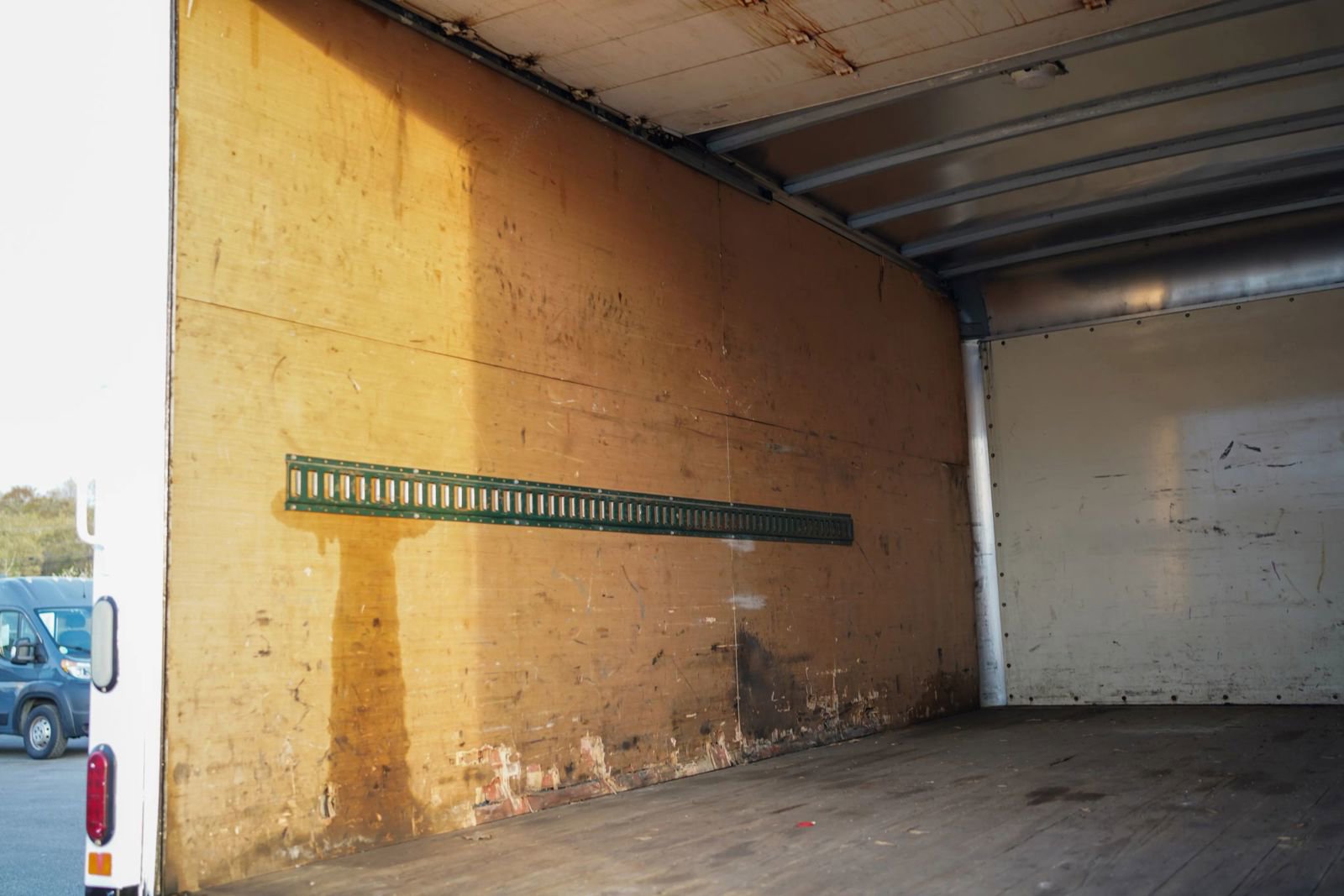 Used 2015 Ford F550 2WD Regular Cab Super Duty image 13