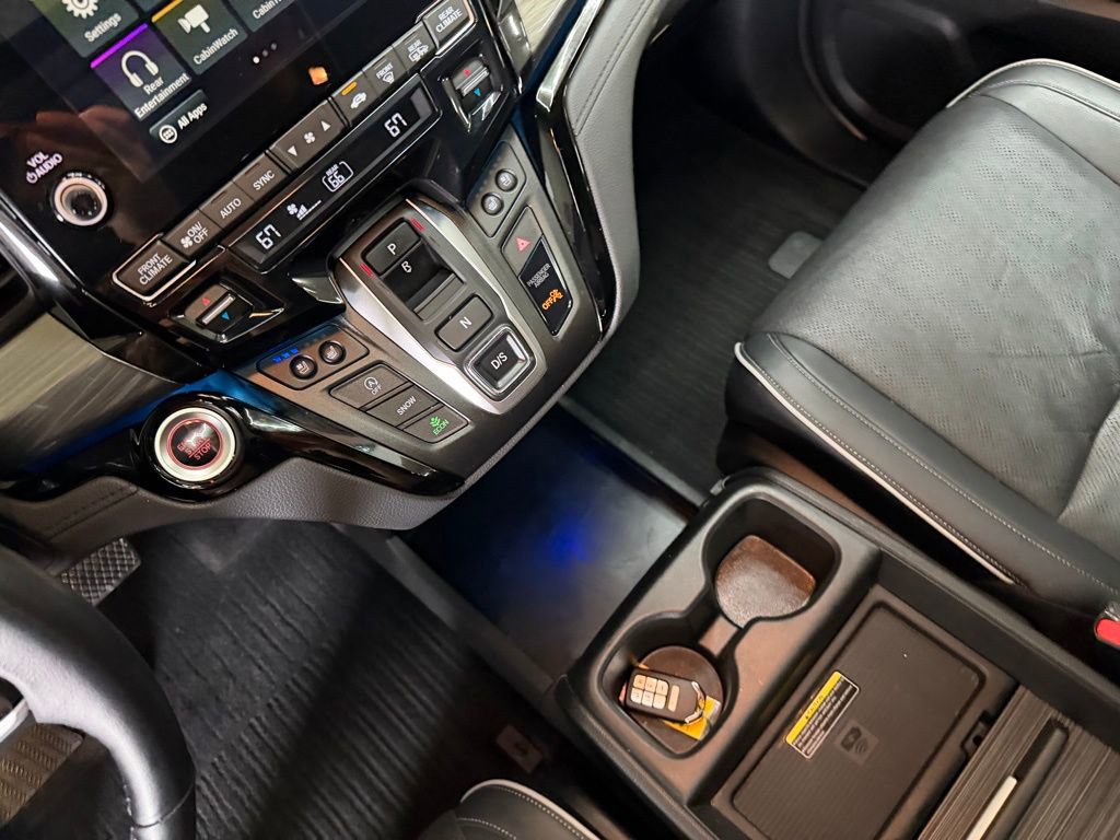Used 2024 Honda Odyssey Elite image 32