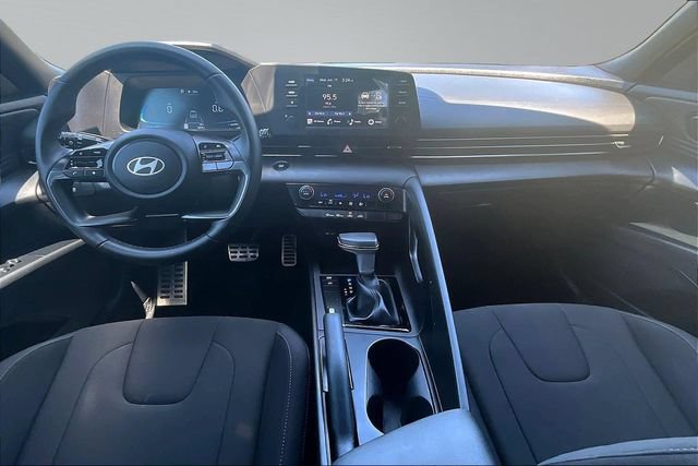 Used 2025 Hyundai Elantra Sport FWD image 7