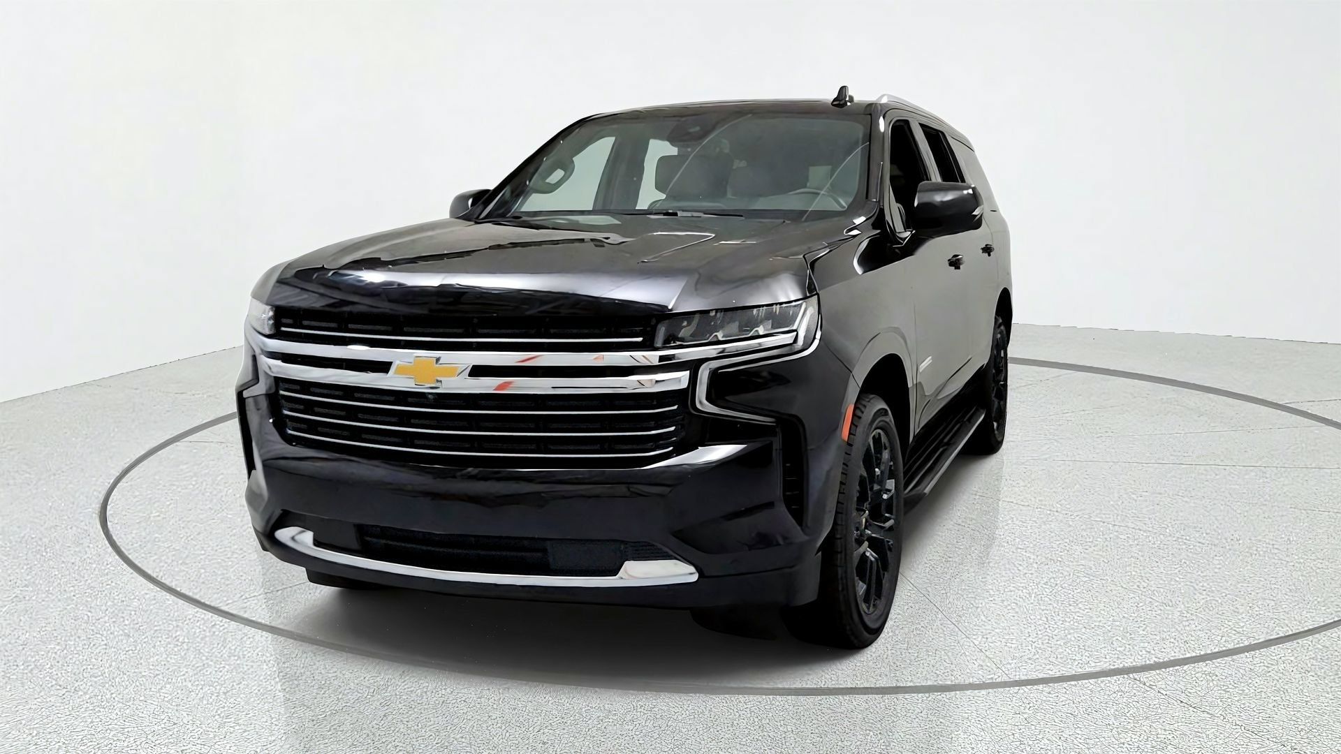 Used 2023 Chevrolet Tahoe LT w/ Luxury Package AWD/4WD image 8