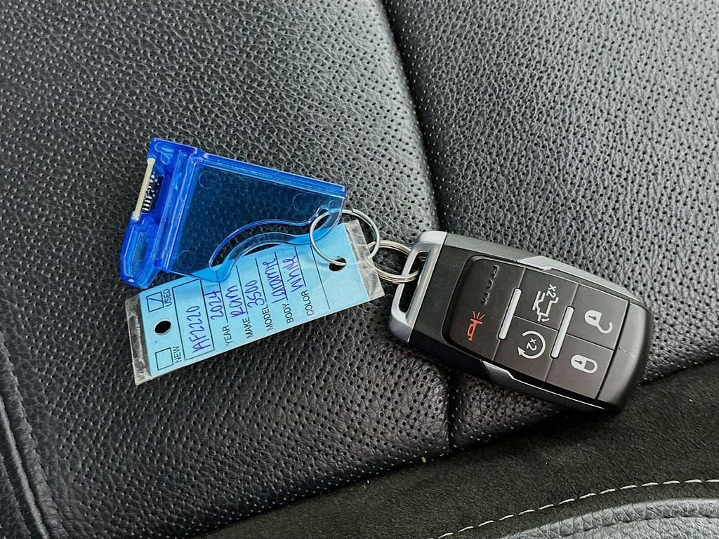 Used 2024 RAM 3500 Laramie w/ Towing Technology Group image 35