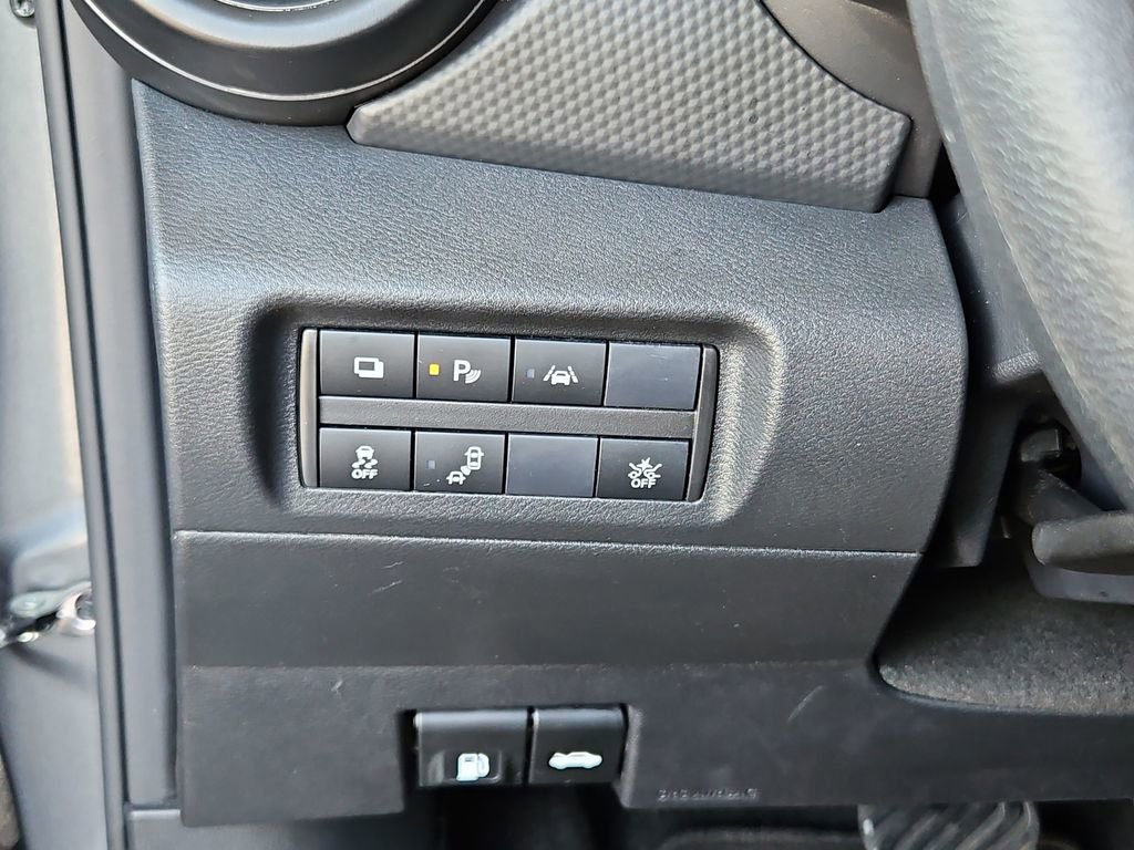 Used 2024 Nissan Kicks S image 15