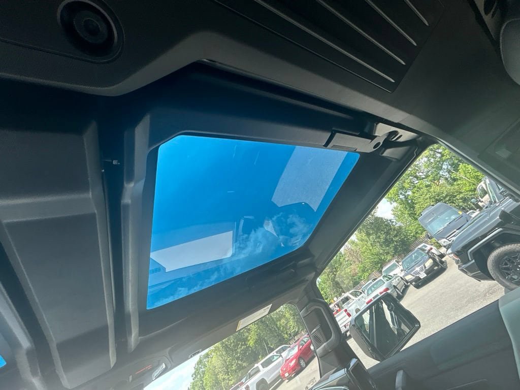 New 2026 GMC Hummer EV SUV AWD/4WD image 37