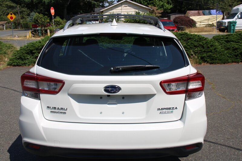 Used 2017 Subaru Impreza 2.0i Premium w/ BSD & Rcta/SRF/Eyesight AWD/4WD image 10