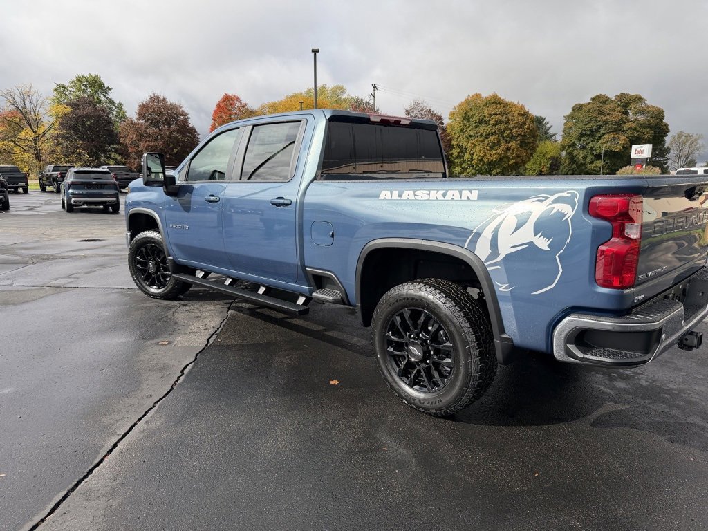 New 2026 Chevrolet Silverado 2500 LT image 3
