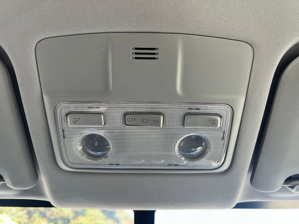 Used 2015 Toyota RAV4 LE image 27