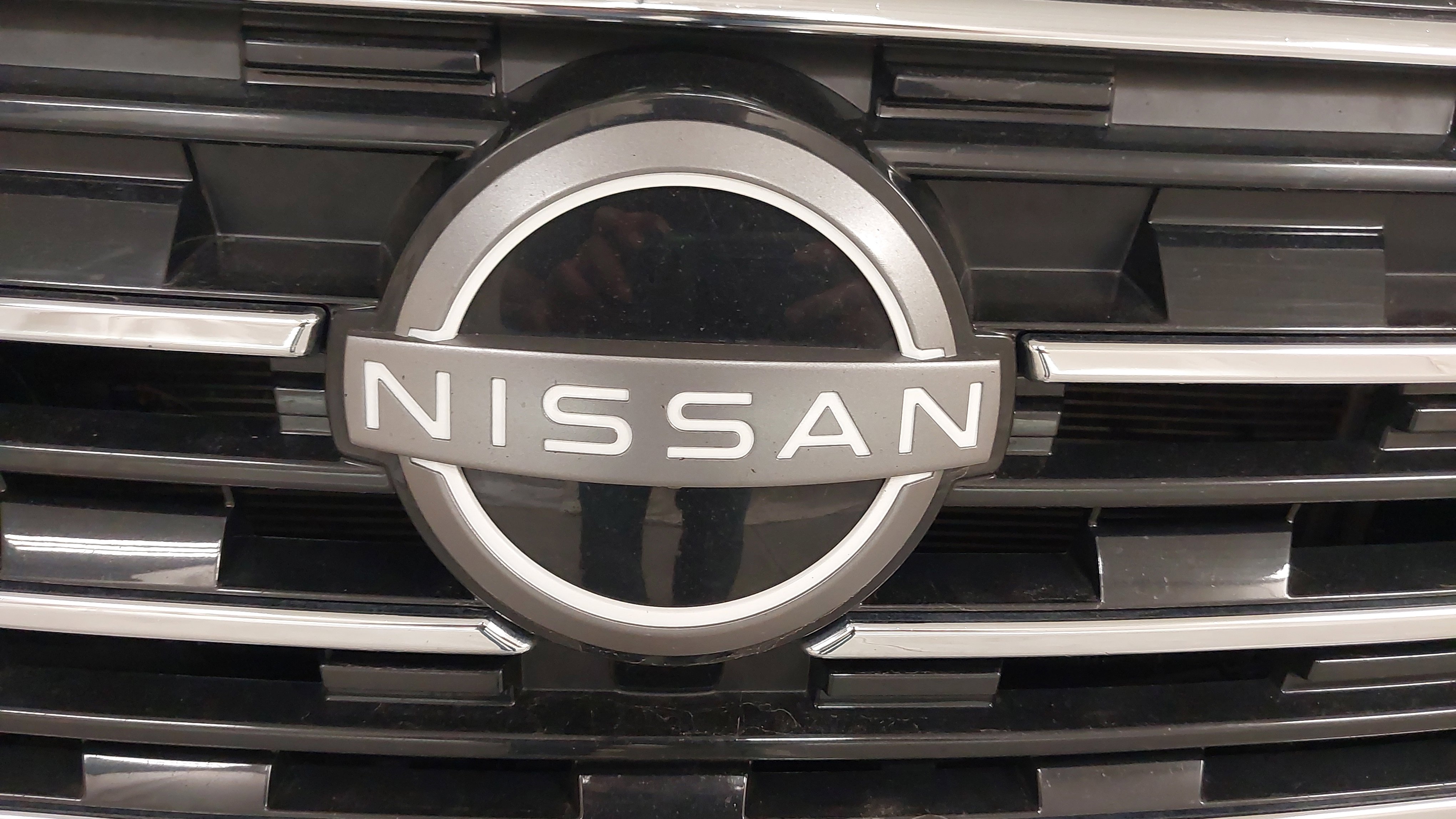 Used 2024 Nissan Rogue SV image 31