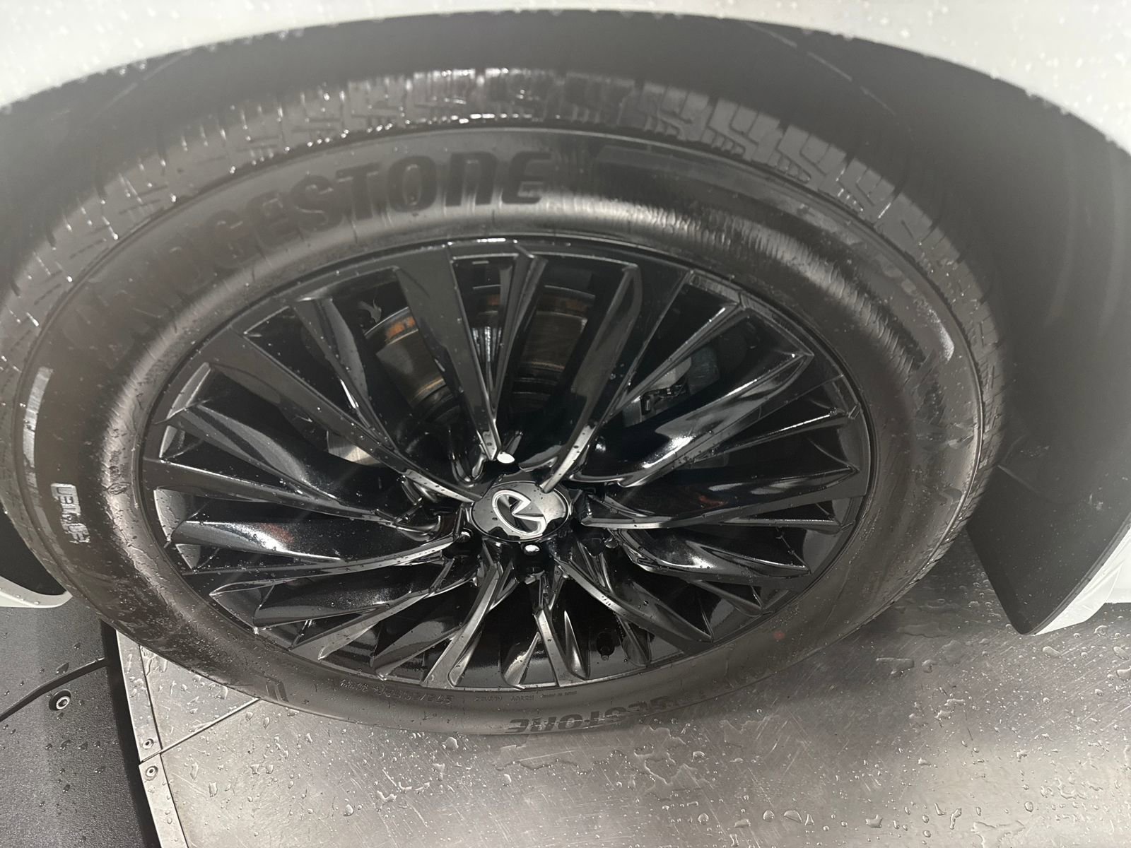 Used 2025 INFINITI QX80 Autograph w/ Premium Cargo Package image 11