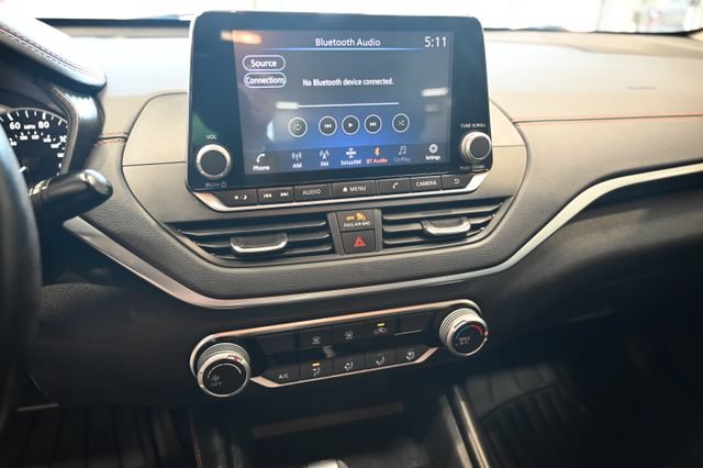 Used 2020 Nissan Altima 2.5 SR FWD image 13