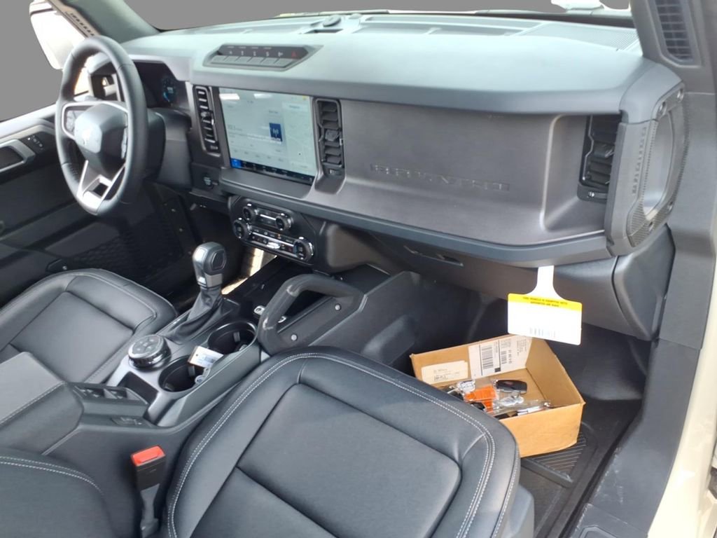 New 2026 Ford Bronco Badlands w/ Sasquatch Package image 11