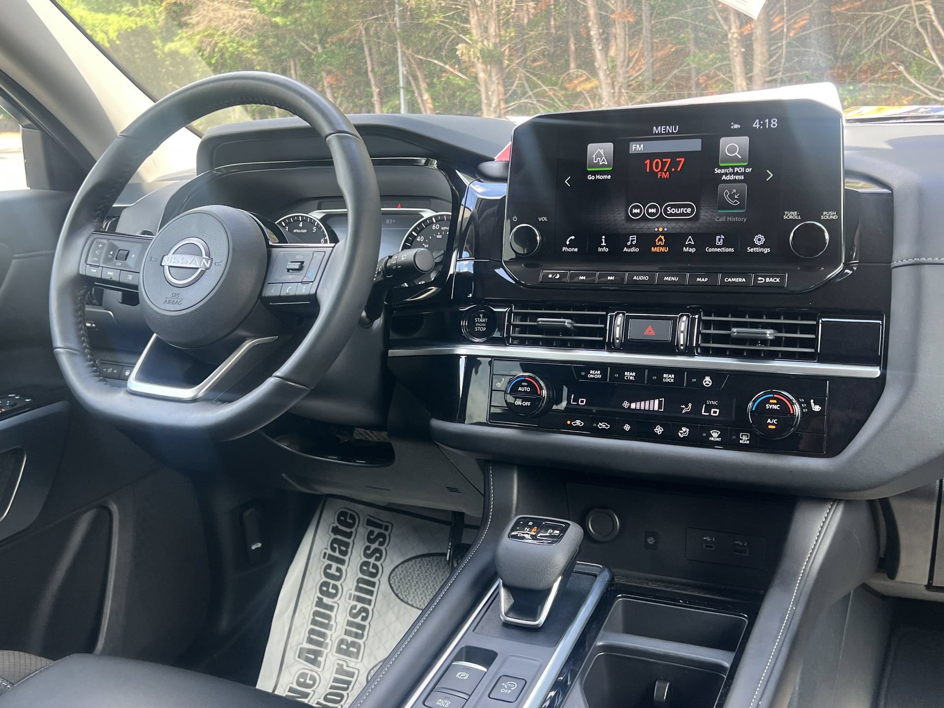 Certified 2025 Nissan Pathfinder SL AWD/4WD image 4