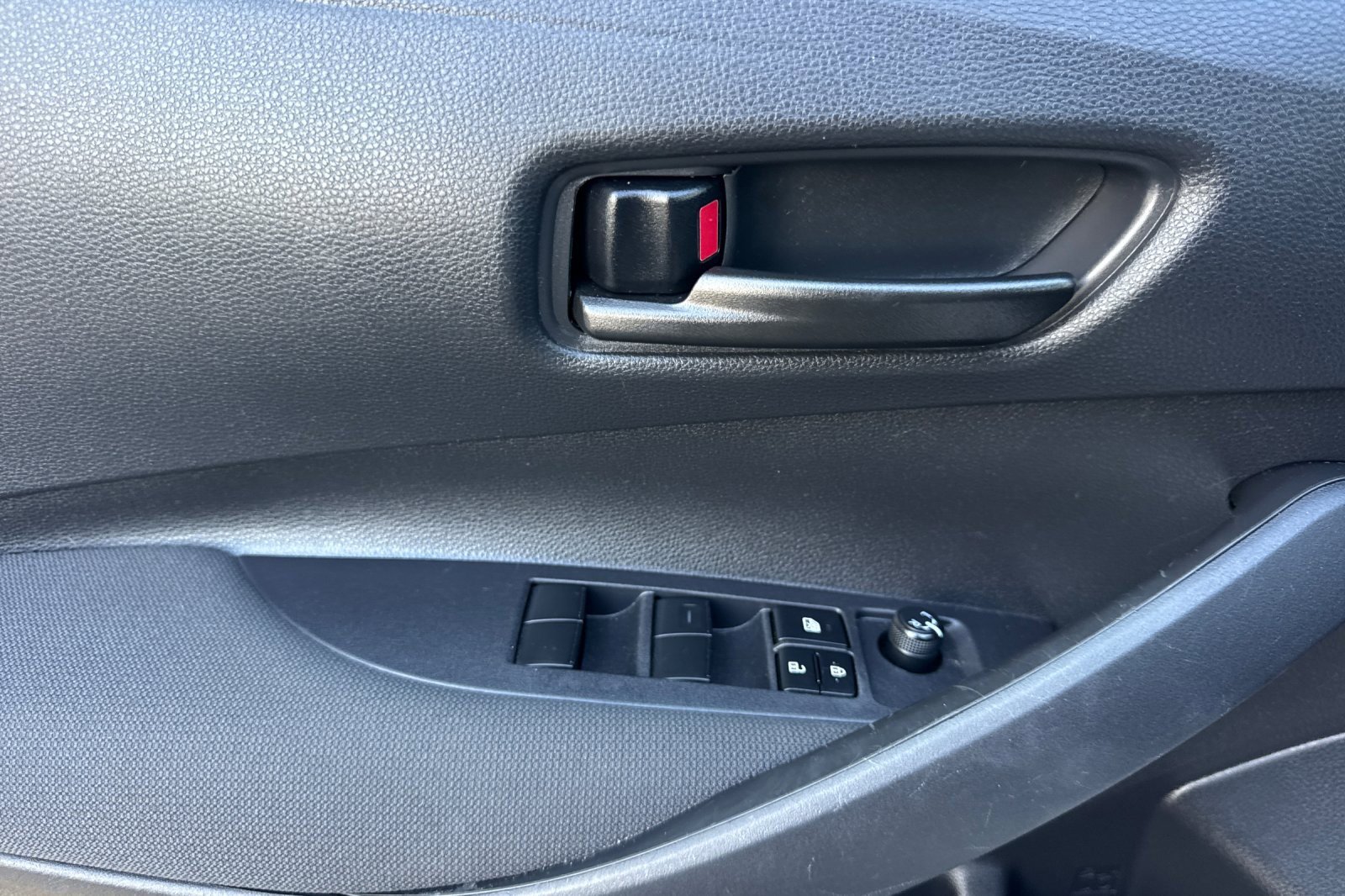 Used 2024 Toyota Corolla LE image 11