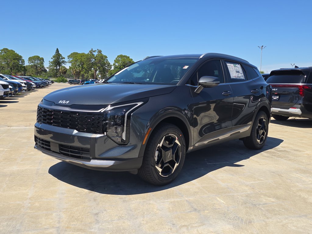 New 2026 Kia Sportage EX AWD/4WD image 4
