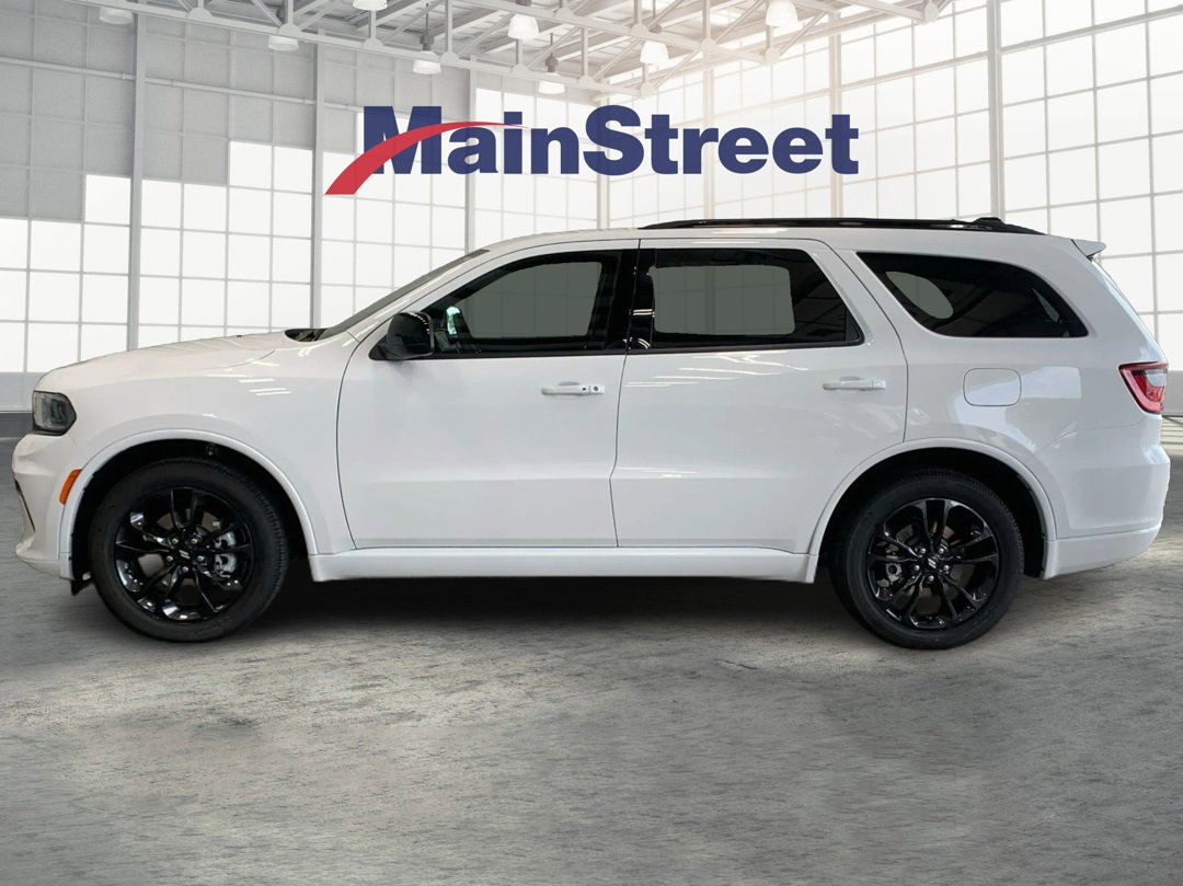 Used 2025 Dodge Durango GT w/ Blacktop Package image 2