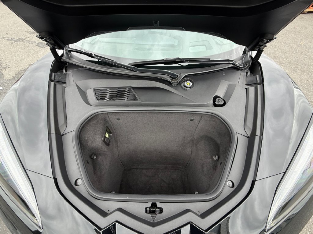 Used 2022 Chevrolet Corvette Stingray Preferred Cpe w/ Battery Protection Package RWD image 26