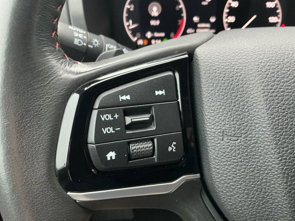 Used 2025 Honda Odyssey Sport-L image 25